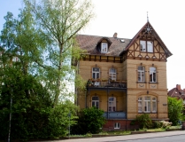 Hufelandstern_Villa-Volke-Strassenansicht